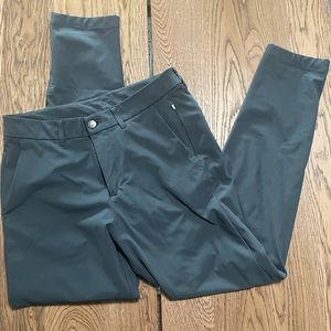 Lululemon Commission Slim 30x32 Gray
